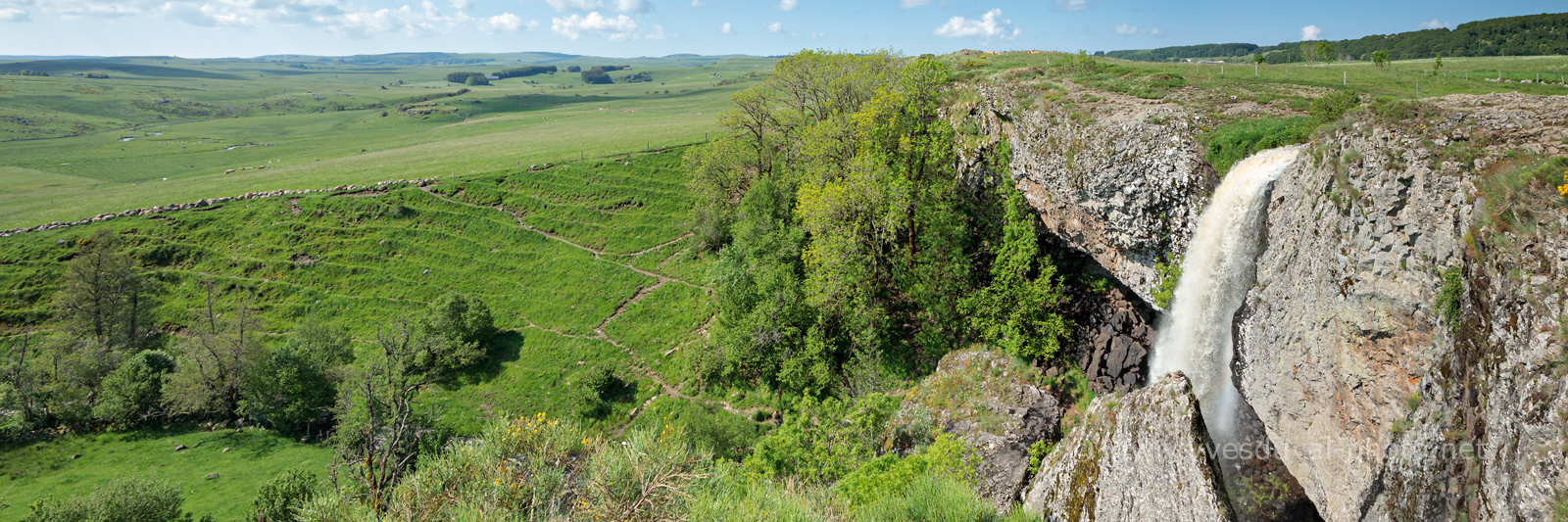 Aubrac-Riviere Aubrac-Riviere
