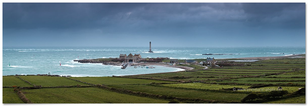 Le cap de la Hague (Goury, Manche, Normandie, France) - Photo panoramique du littoral - Yves Duval
