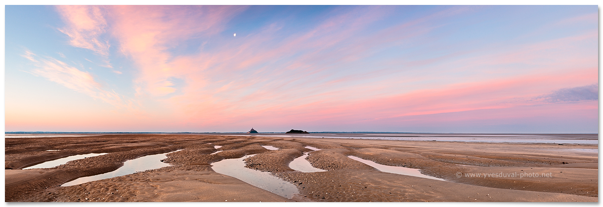 Départ pour la traversée de la Baie du Mont Saint-Michel (Manche, Normandie, France) - Photo panoramique du littoral - Yves Duval