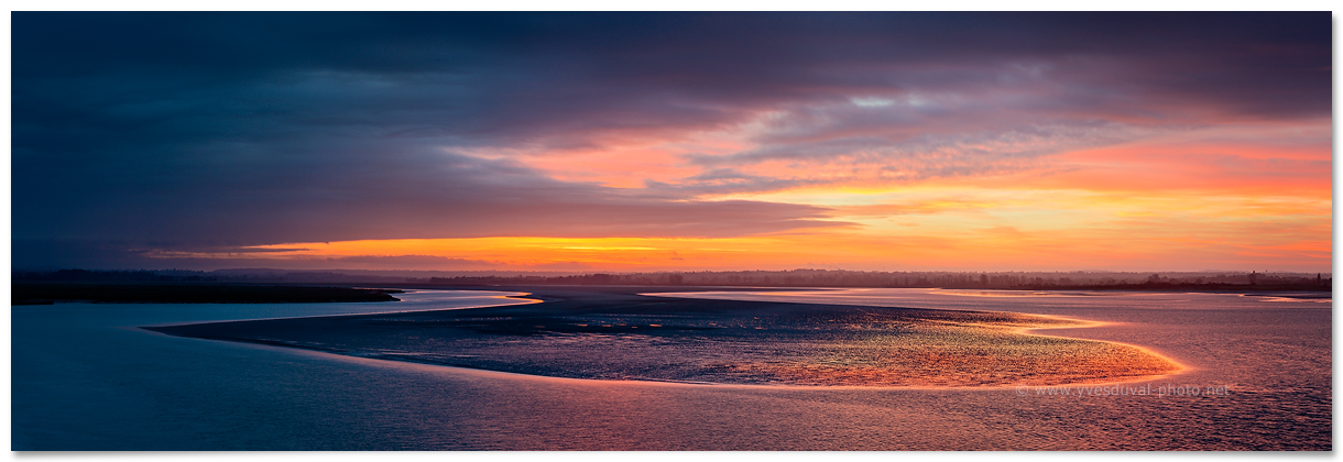Le Mont Saint-Michel (Manche, Normandie, France) - Photo panoramique du littoral - Yves Duval