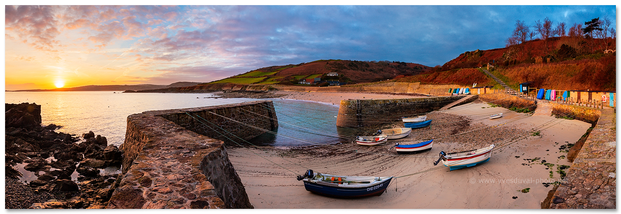 Port Racine
                        au lever du jour (Manche, Normandie, France) - Photo panoramique du littoral - Yves Duval
