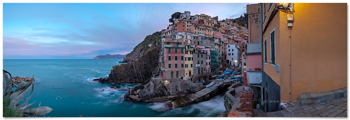 Le village de Riomaggiore (Italie) 