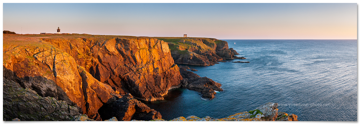 Les falaises de Pen Men (Île de Groix, Morbihan, Bretagne)