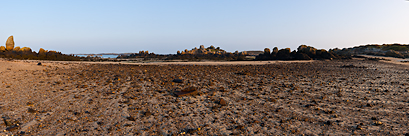 La grève à marée basse (Iles Chausey, Manche, Basse-Normandie)