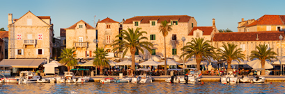 Le port de Supetar (île de Brac, Croatie)