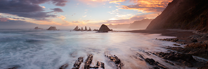 La plage de Gueirua (Asturies, Espagne)