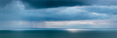 France, Bretagne, Ille-et-Vilaine, Cancale - Photo panoramique du littoral breton.