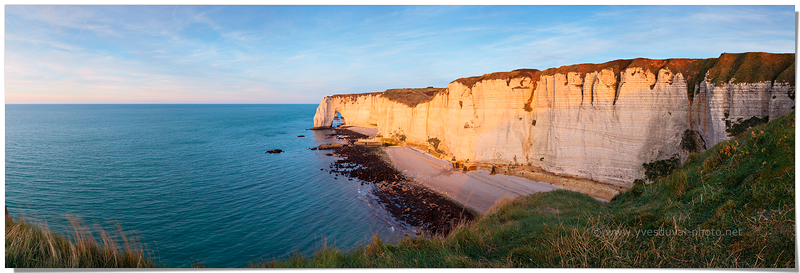 Les falaises d'Etretat depuis la pointe de la Courtine (Seine-Maritime, Normandie)