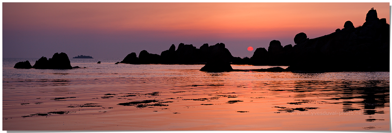 Coucher de soleil sur Chausey (Manche, Normandie)